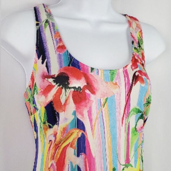 MATERIAL GIRL Dress - Picture 9 of 10